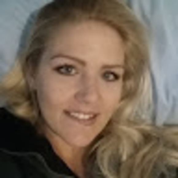 Meet your Posher, Belinda - Picture 1 of 1